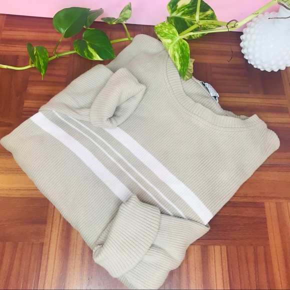 Vintage Sweaters - vtg vsco tan striped boyfriend ribbed pullover